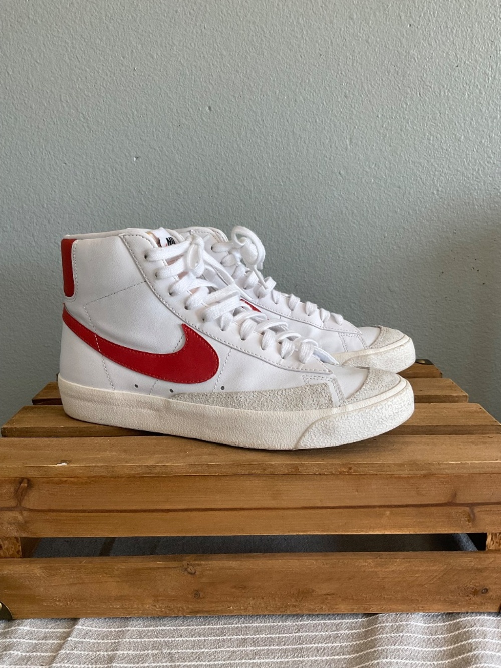 NIKE BLAZER MID 77 VINTAGE HABANERO RED SZ 10 - Picture 2 of 5